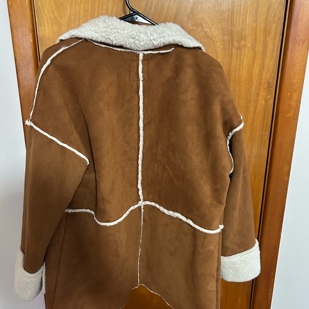Brown jacket - Picture 2 of 2